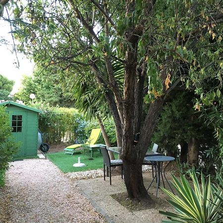 Villa de vacances au calme proche de la mer La Londe-les-Maures Extérieur photo
