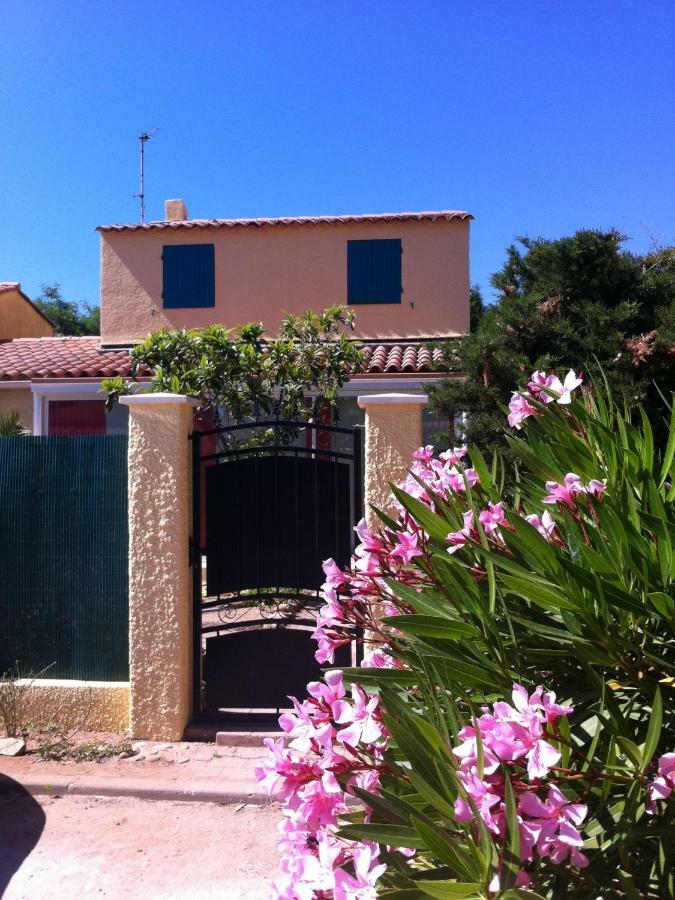 Villa de vacances au calme proche de la mer La Londe-les-Maures Extérieur photo